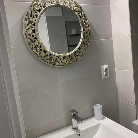 Oltenia Happy 3 - Elena Teodorini 51- Апартаменты