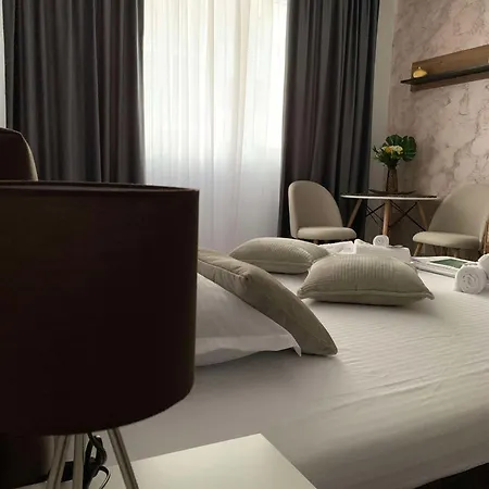 Oltenia Happy 3 - Elena Teodorini 51- * Craiova